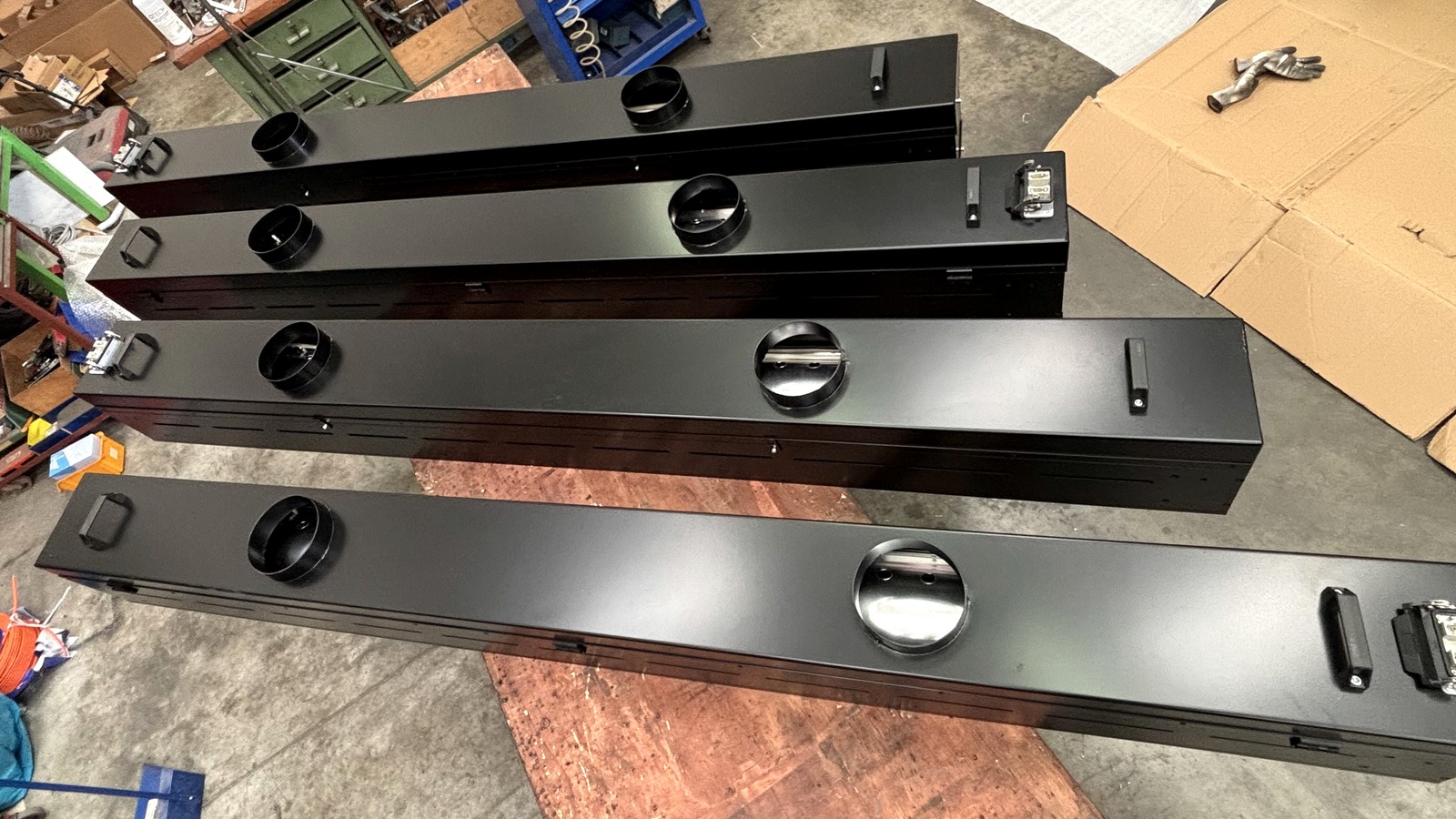 Industrial UV lamp housings for systems dedicated to marble treatment