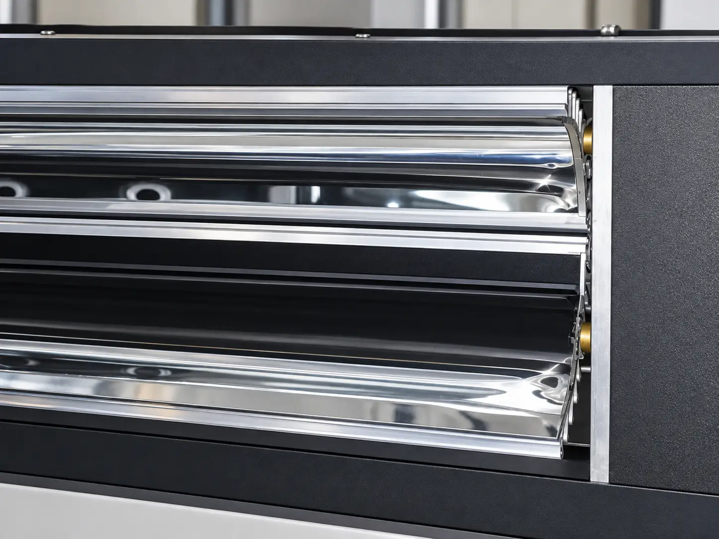 Reflectors and industrial UV lamp