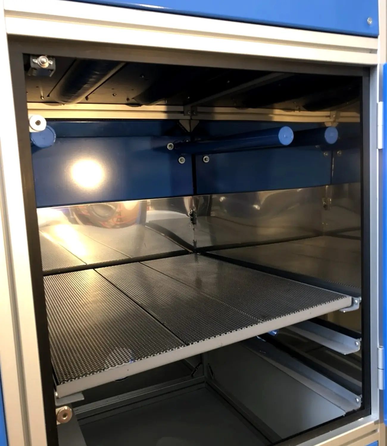 Soluzioni UV e IR per Costruttori di Macchine e Impianti