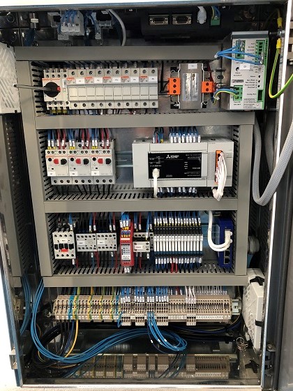 Quadro elettrico di controllo per impianto UV industriale
