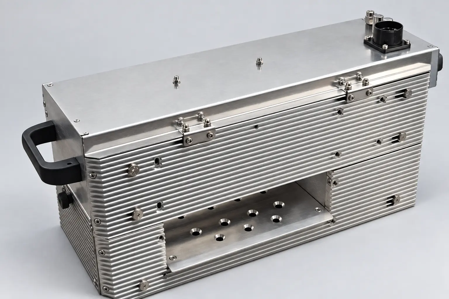 Industrial UV lamp housing