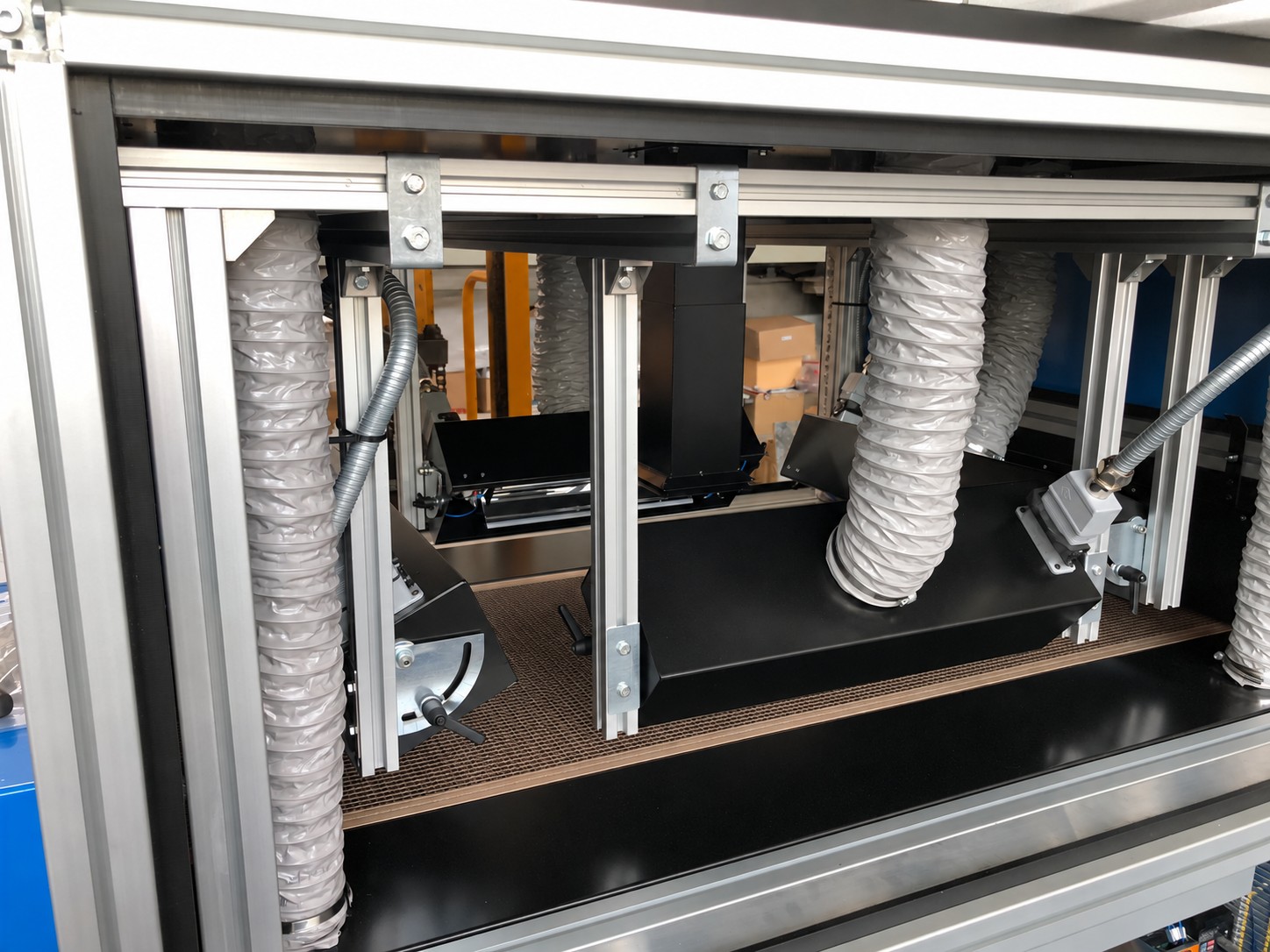 Dentro il tunnel UV — Rotary UV4 Compact Electro Tecnology